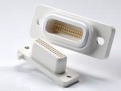 Federkontakt-Stecker mit Dichtung für IP-geschützte Anwendungen