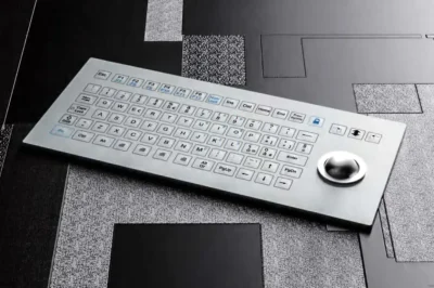 Einbau Folientastatur auf Aluminium mit Trackball