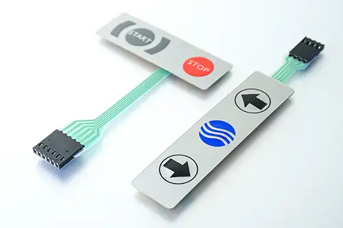 Folientastaturen mit geprägten Tasten für HMI Bedieneinheit