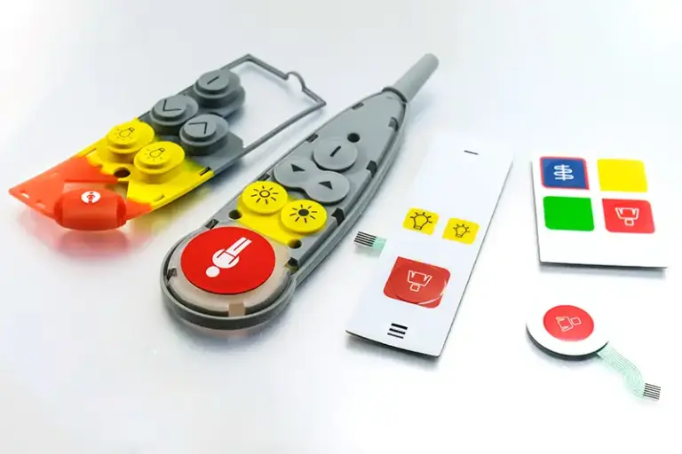 Folientastaturen-und Silikonschaltmatten-für-Notrufsysteme