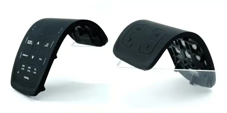 kundenspezifische Tastatureinheit aus Mehrkomponenten Spritzguss mit Soft Touch Oberfläche und LED Beleuchtung