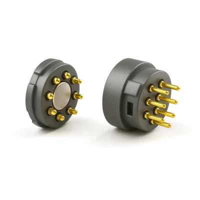 Magnetstecker-und-Adapter