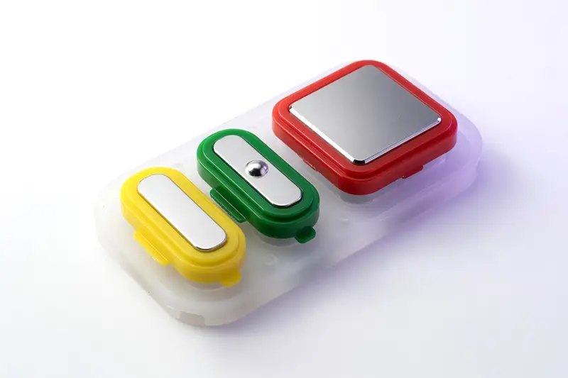 Silikonschaltmatte mit Metallkappen für medizinische Bedieneinheiten und HMI-Anwendungen