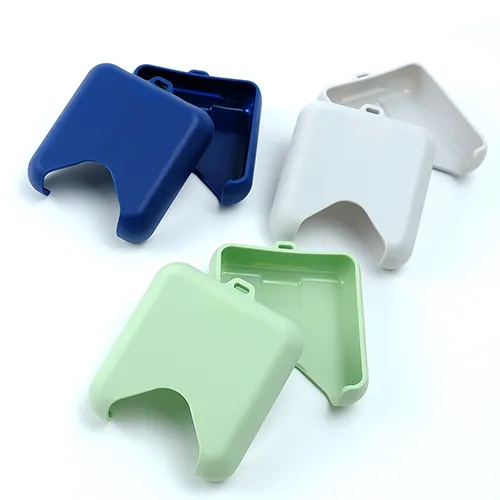 Silikonschutzhüllen in verschiedenen Farben und Formen für Geräte