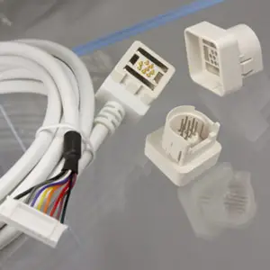 magnetic plug-in adapter